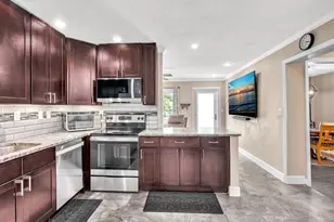 2448 NE 14th Terrace, Pompano Beach, FL 33064 - Photo 4