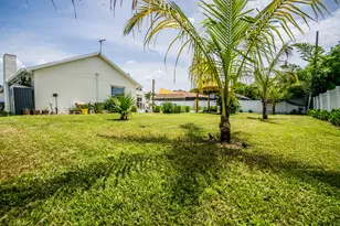 272 SW Fairchild Ave, Port Saint Lucie, FL 34984 - Photo 16