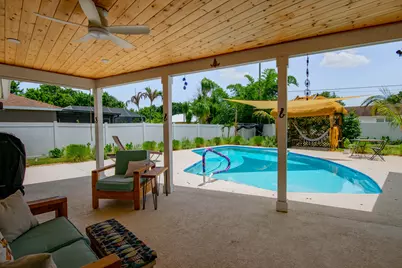 272 SW Fairchild Avenue, Port Saint Lucie, FL 34984 - Photo 12
