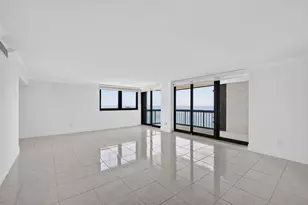 5380 N Ocean Dr, Singer Island, FL 33404 - Photo 4