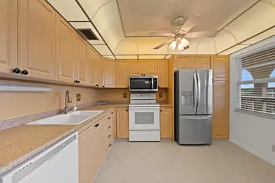 2202 Lucaya Bend #D4, Coconut Creek, FL 33066 - Photo 2