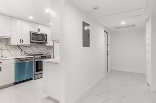 3000 N Palm Aire Dr, Pompano Beach, FL 33069 - Photo 8