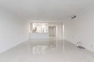 3000 N Palm Aire Dr, Pompano Beach, FL 33069 - Photo 14