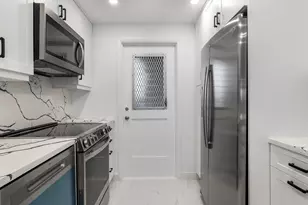 3000 N Palm Aire Dr, Pompano Beach, FL 33069 - Photo 22