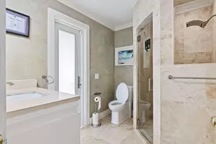 16686 Golfview Dr, Weston, FL 33326 - Photo 10