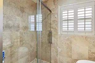 16686 Golfview Dr, Weston, FL 33326 - Photo 26
