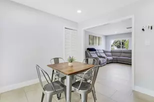 2488 Pineway Dr, West Palm Beach, FL 33415 - Photo 4