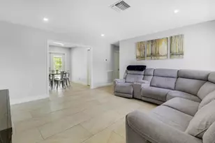 2488 Pineway Dr, West Palm Beach, FL 33415 - Photo 8