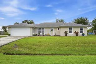 482 SE Galleon Ln, Port Saint Lucie, FL 34983 - Photo 2
