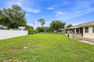 482 SE Galleon Ln, Port Saint Lucie, FL 34983 - Photo 32