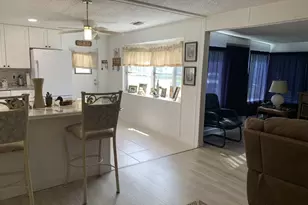 8 Brisa Ln, Port Saint Lucie, FL 34952 - Photo 8