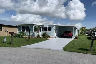 8 Brisa Ln, Port Saint Lucie, FL 34952 - Photo 2
