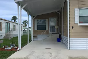 8 SE Hernando Ln, Port Saint Lucie, FL 34952 - Photo 1