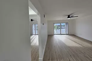 630 Southwind Cir, North Palm Beach, FL 33408 - Photo 2