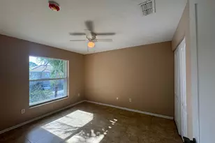 911 Seminole Palms Dr, Greenacres, FL 33463 - Photo 10