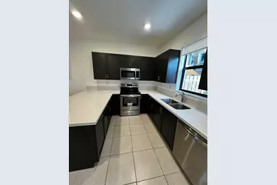 542 SW 19th Terrace, Fort Lauderdale, FL 33312 - Photo 4