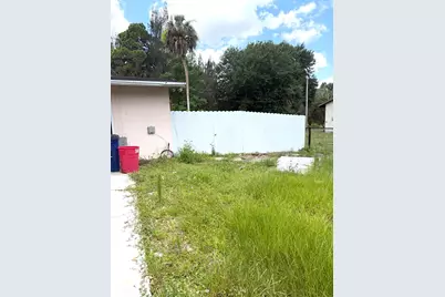 901 Sheldon Avenue, Lehigh Acres, FL 33936 - Photo 24