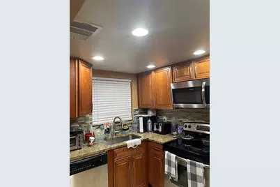 2791 N Pine Island Road #102, Sunrise, FL 33322 - Photo 10