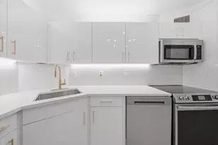 3125 Oakland Shores Dr, Oakland Park, FL 33309 - Photo 2