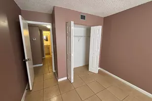 3710 NW 21st St, Lauderdale Lakes, FL 33311 - Photo 10