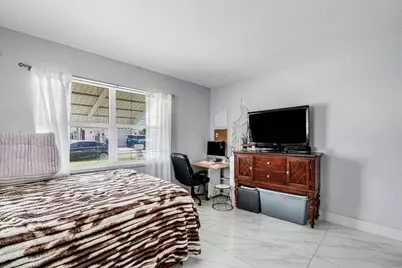 114 SW 8th Court, Boynton Beach, FL 33426 - Photo 24