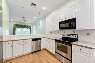 15883 SW 14th Ct, Pembroke Pines, FL 33027 - Photo 8