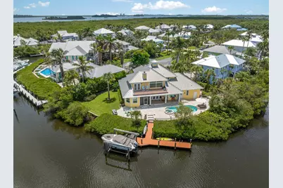 2165 6th Court SE, Vero Beach, FL 32962 - Photo 2