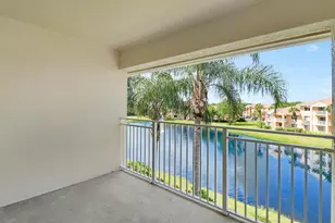 121 SW Palm Dr, Port Saint Lucie, FL 34986 - Photo 12