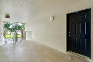 121 SW Palm Dr, Port Saint Lucie, FL 34986 - Photo 6