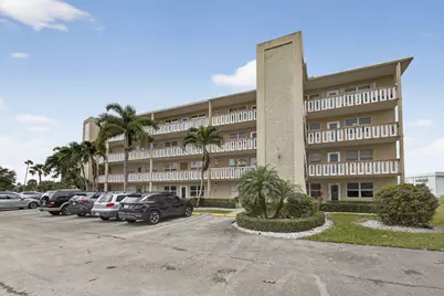 330 Wellington G, West Palm Beach, FL 33417 - Photo 2