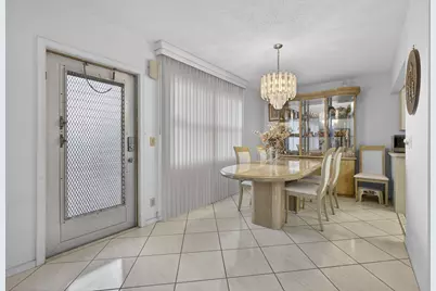 330 Wellington G, West Palm Beach, FL 33417 - Photo 4