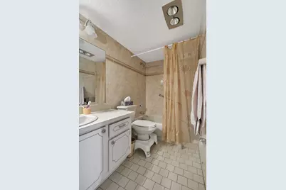 330 Wellington G, West Palm Beach, FL 33417 - Photo 14