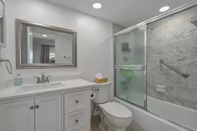 9200 N Hollybrook Lake Drive #310, Pembroke Pines, FL 33025 - Photo 8