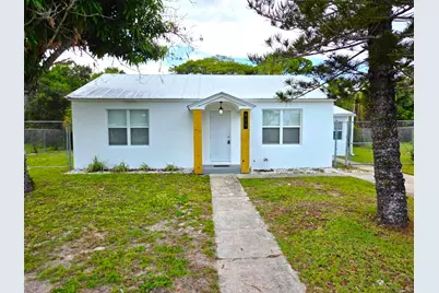 813 S 6th Street, Fort Pierce, FL 34950 - Photo 1