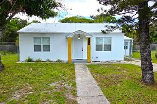 813 S 6th St, Fort Pierce, FL 34950 - Photo 1