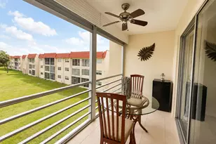 2651 Sunrise Lakes Dr E, Sunrise, FL 33322 - Photo 10