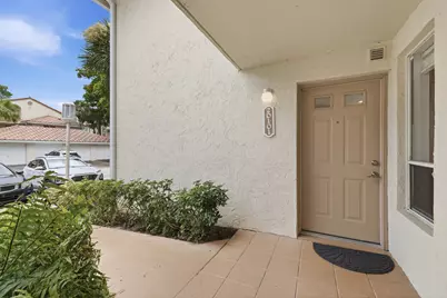 20101 Glenmoor Drive, West Palm Beach, FL 33409 - Photo 2