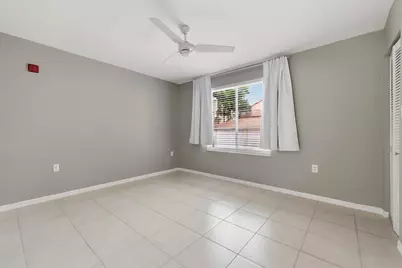 20101 Glenmoor Drive, West Palm Beach, FL 33409 - Photo 16