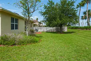 9851 E Verona Cir, Vero Beach, FL 32966 - Photo 14