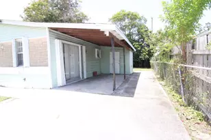 1412 W 6th St, Riviera Beach, FL 33404 - Photo 14