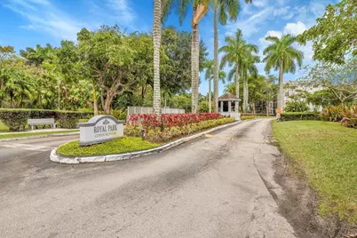 118 Royal Park Drive #4G, Oakland Park, FL 33309 - Photo 20