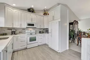 8320 Waterline Dr, Boynton Beach, FL 33472 - Photo 10