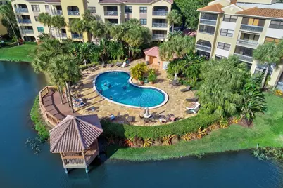 100 Uno Lago Drive #402, Juno Beach, FL 33408 - Photo 2