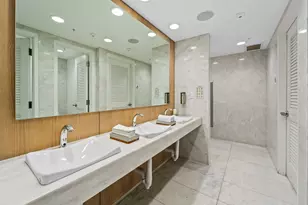400 Sunny Isles Blvd, Sunny Isles Beach, FL 33160 - Photo 34