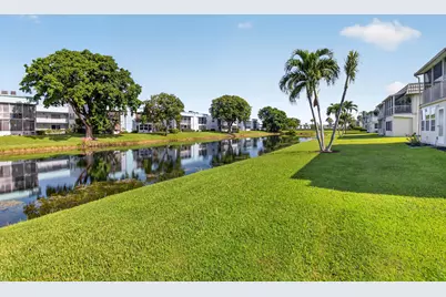 449 Monaco J, Delray Beach, FL 33446 - Photo 4
