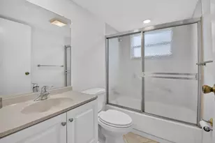 449 Monaco J, Delray Beach, FL 33446 - Photo 10