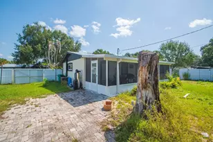 355 Johnston St, Fort Pierce, FL 34982 - Photo 10