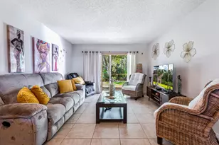 150 Lake Meryl Dr, West Palm Beach, FL 33411 - Photo 10
