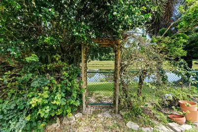 157 Monterey Way, Royal Palm Beach, FL 33411 - Photo 32