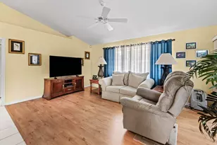 157 Monterey Way, Royal Palm Beach, FL 33411 - Photo 10